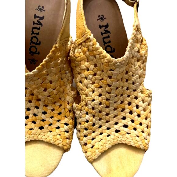 VTG y2k 90s Mudd yellow Crocheted Cork Platform Wedge Sandals Size 7 - Picture 2 of 3